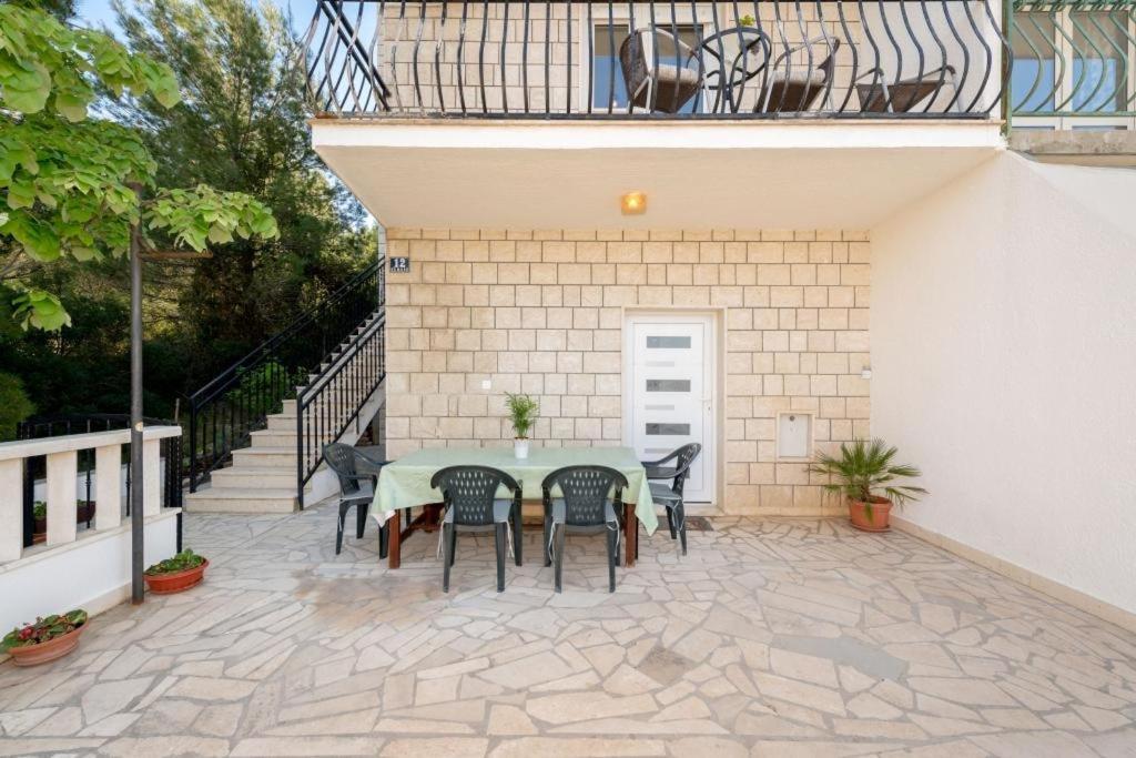 Ferienwohnung In Arbanija Mit Meerblick, Balkon, Klimaanlage, W-Lan 5137-1 Trogir Luaran gambar